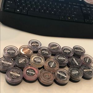 RETIRED bare minerals eye shadow pots (20)